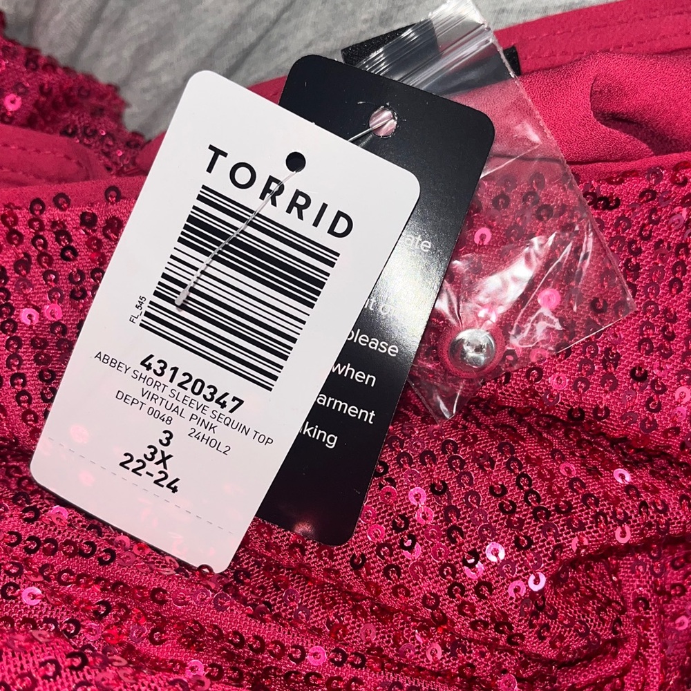 NWT Torrid Abbey hot pink short sleeve sequin top Size 3 3X 22-24 - Picture 7 of 9